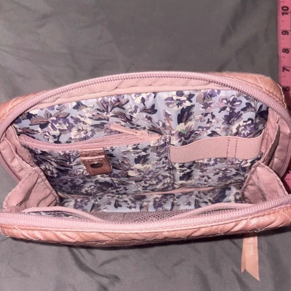 Vera Bradley Cotton Cord Organizer in the color Rose Quartz - Picture 4 of 9